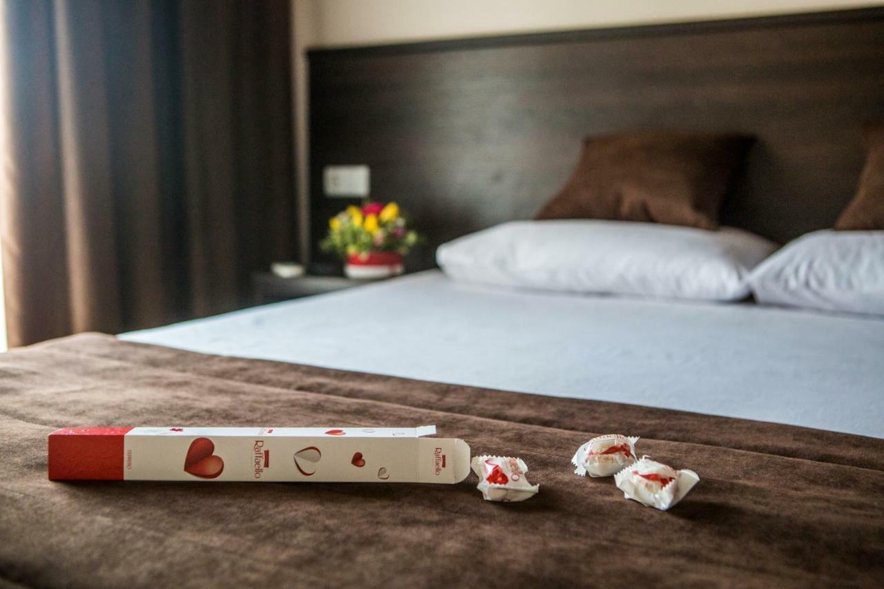Marmaris Hotel Skadovsʼk Eksteriør billede